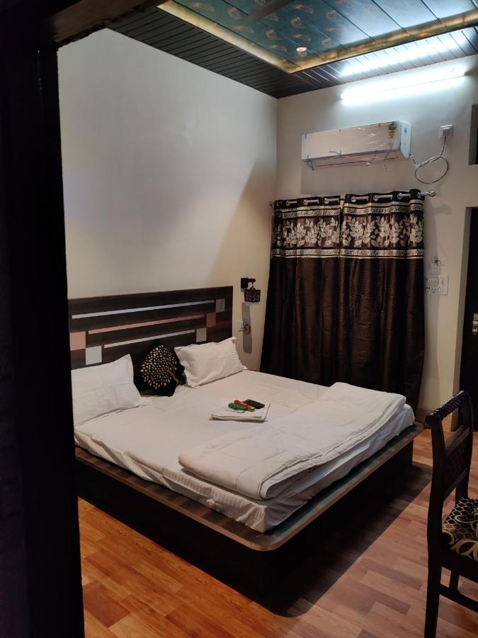 Keshav Hotel Farrukhabad Εξωτερικό φωτογραφία